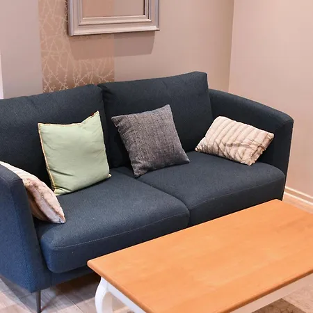 Апартаменти Bredala Avec Parking Et Climatisation *