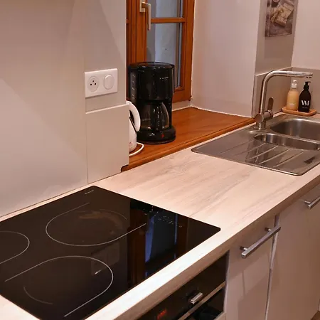 Апартаменти Bredala Avec Parking Et Climatisation